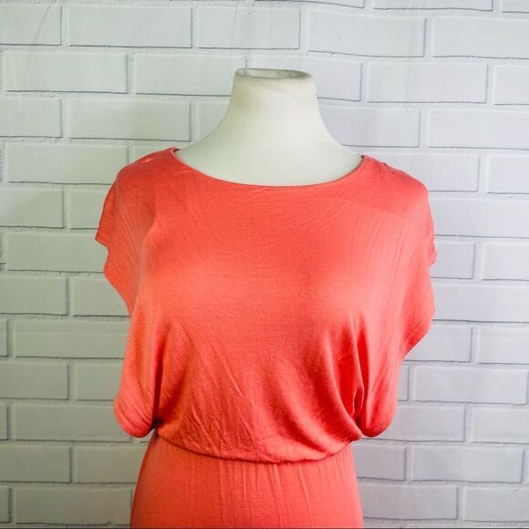 10/$25🦋 No Strings Attached Coral Flutter Sleeve Blouson Dress - Size XS - Picture 2 of 15